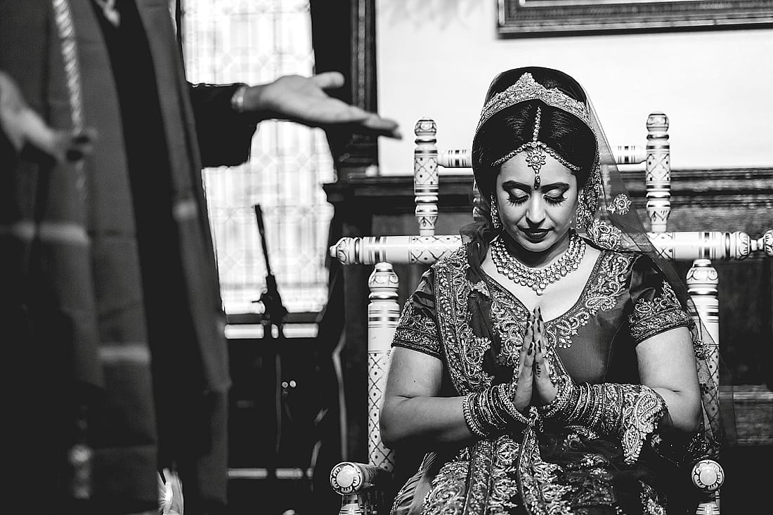 Bee and Jon_Hare Krishna Temple_Herts Wedding Photography_0040