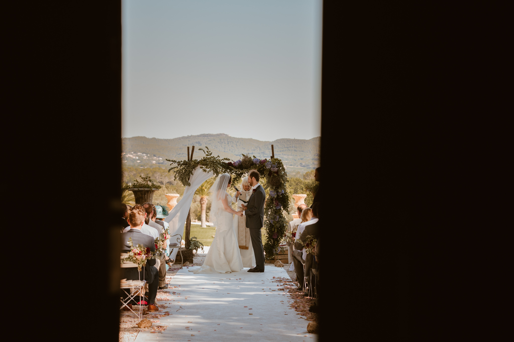 Provence wedding - chateau de robernier