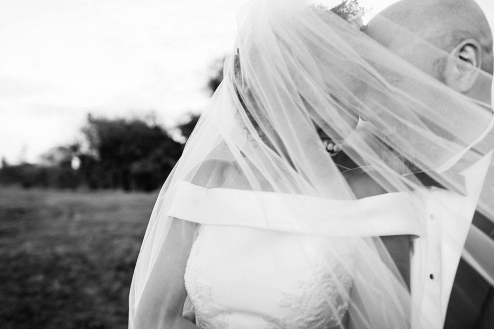 Manor Farm Barn - Buckinghamshire Wedding Photography_0033