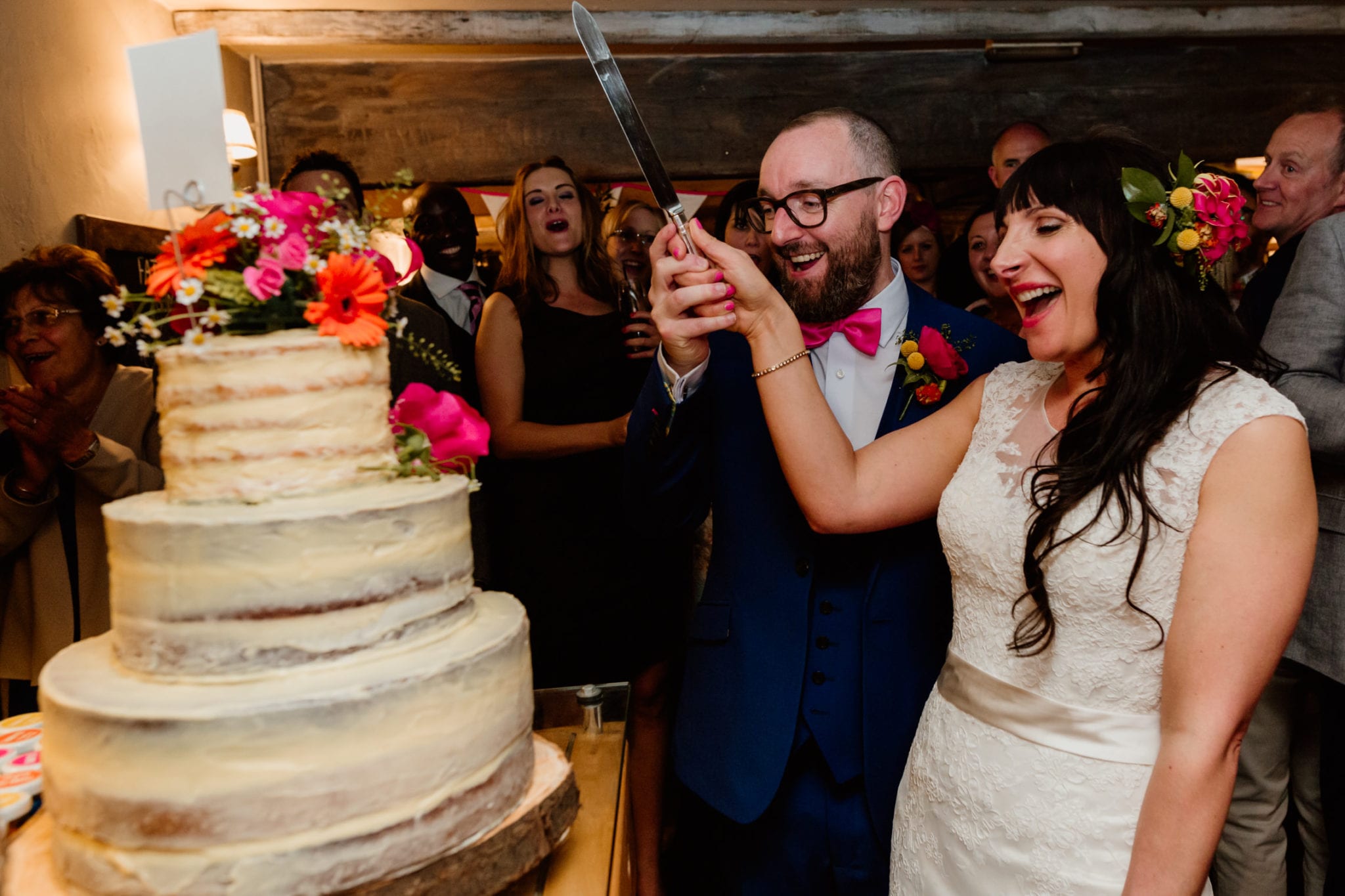 Cake cutting at The Five Bells in Stanbridge wedding - Leighton Buzzard Wedding Photographer
