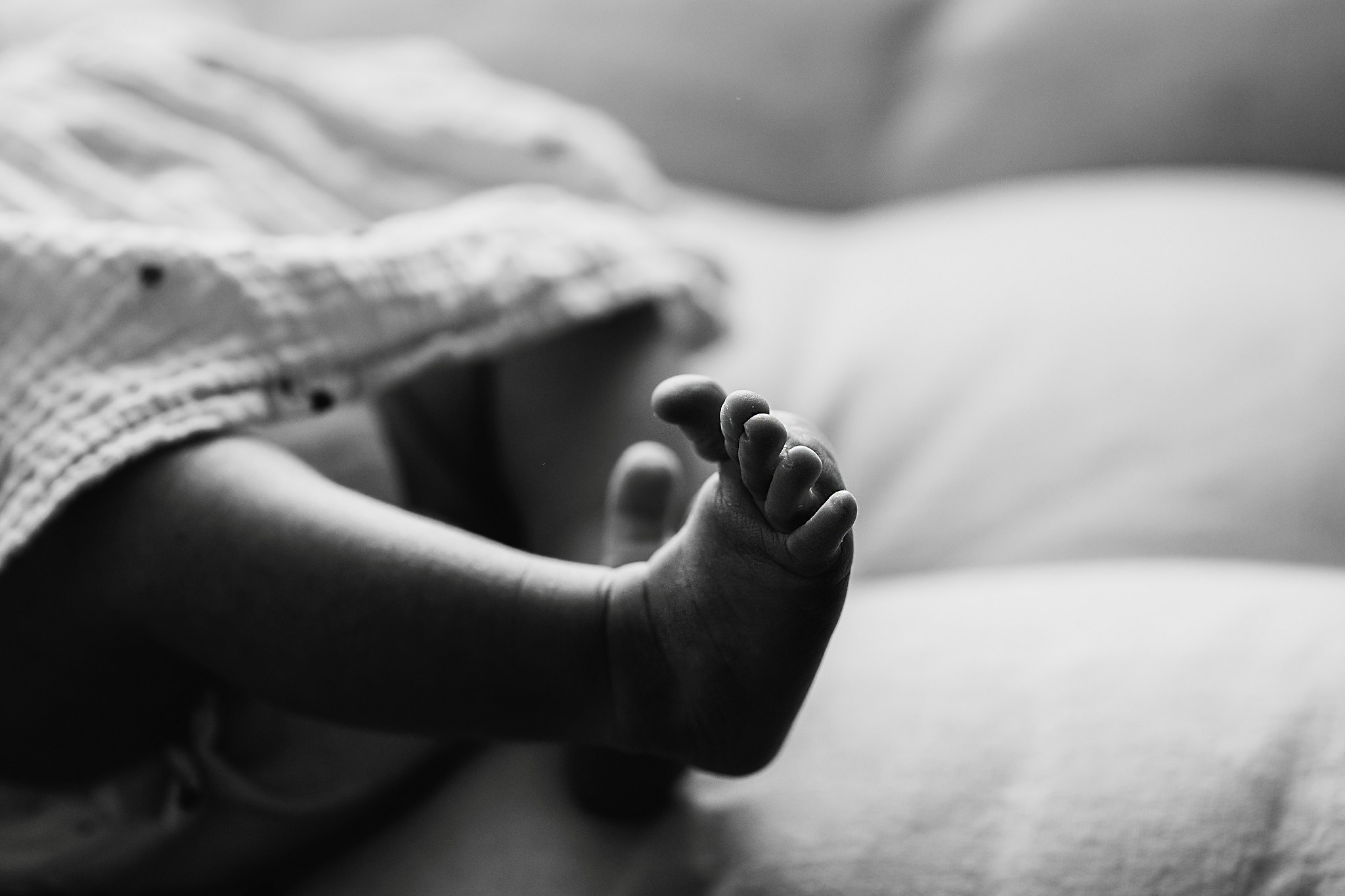 Tiny feet - Bedfordshire Newborn Photographer
