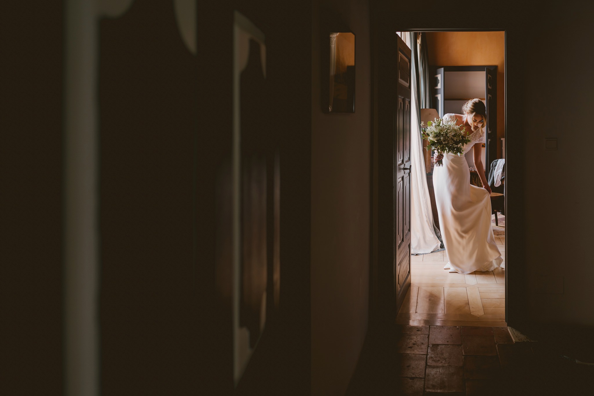 Beautiful bride at Chateau de Queille in the South of France - Wedding Photographer