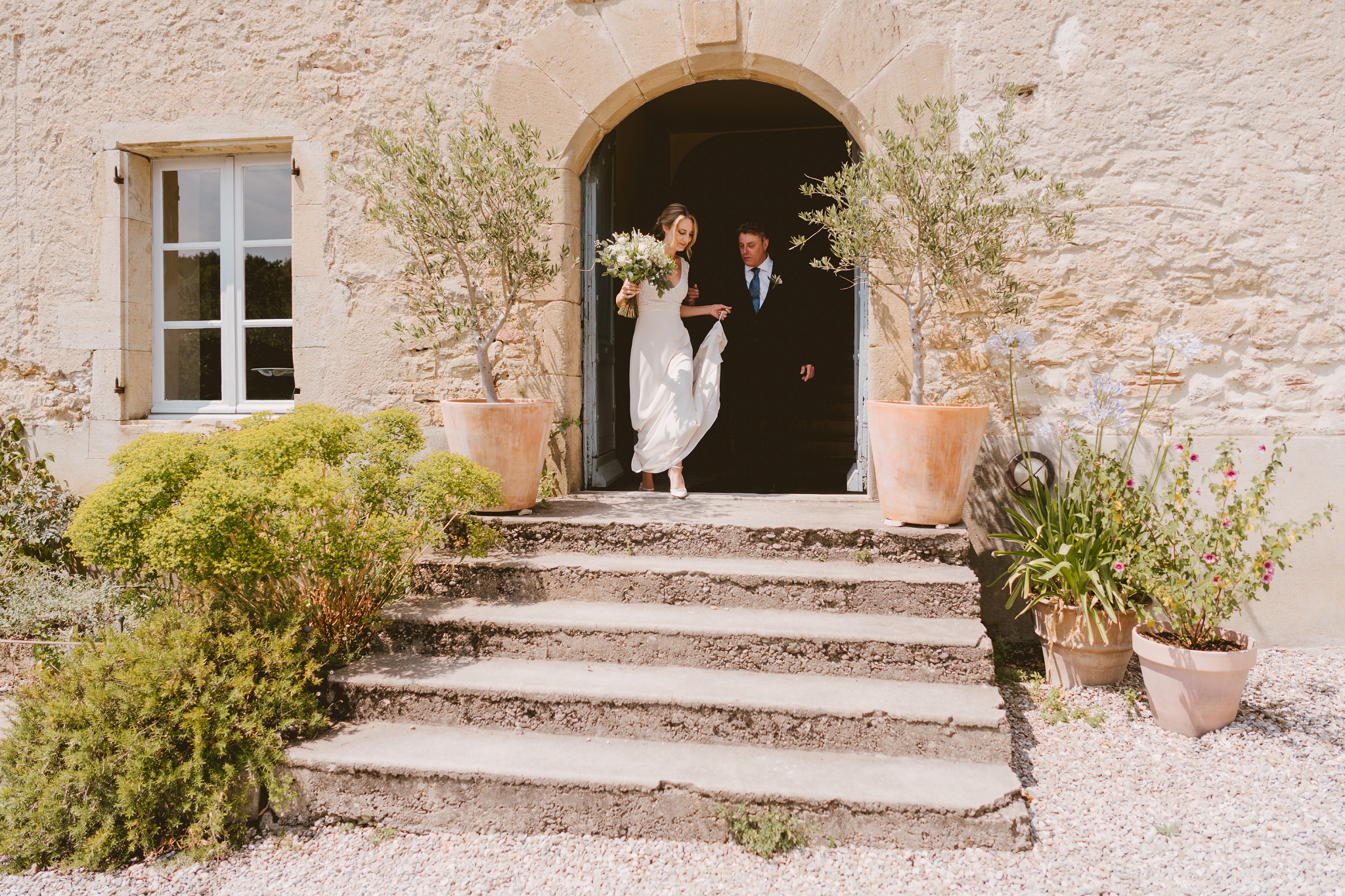 Beautiful bride with her dad at Chateau de Queille in the South of France - Wedding Photographer