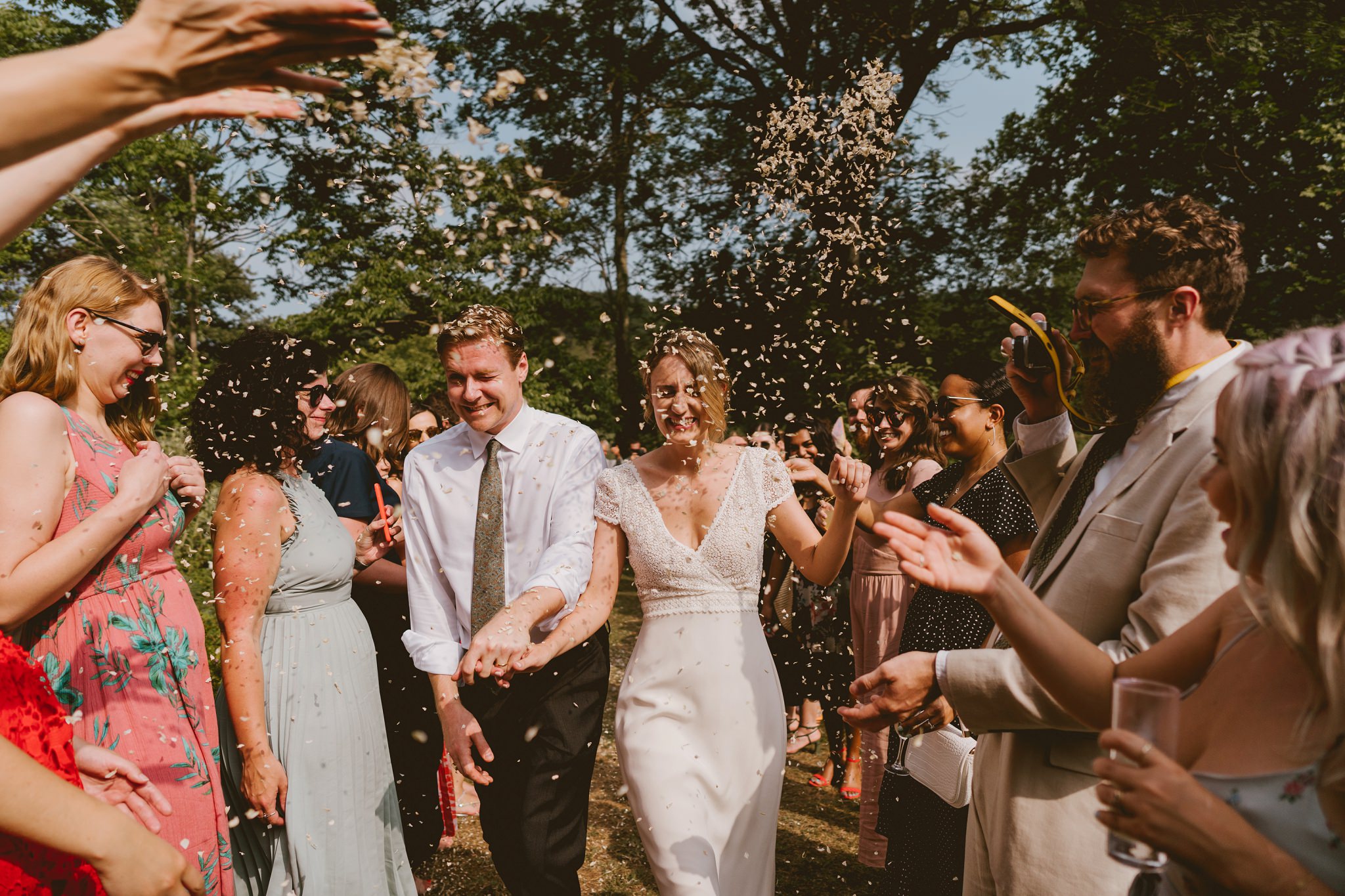Confetti at Chateau de Queille in the South of France - Wedding Photographer
