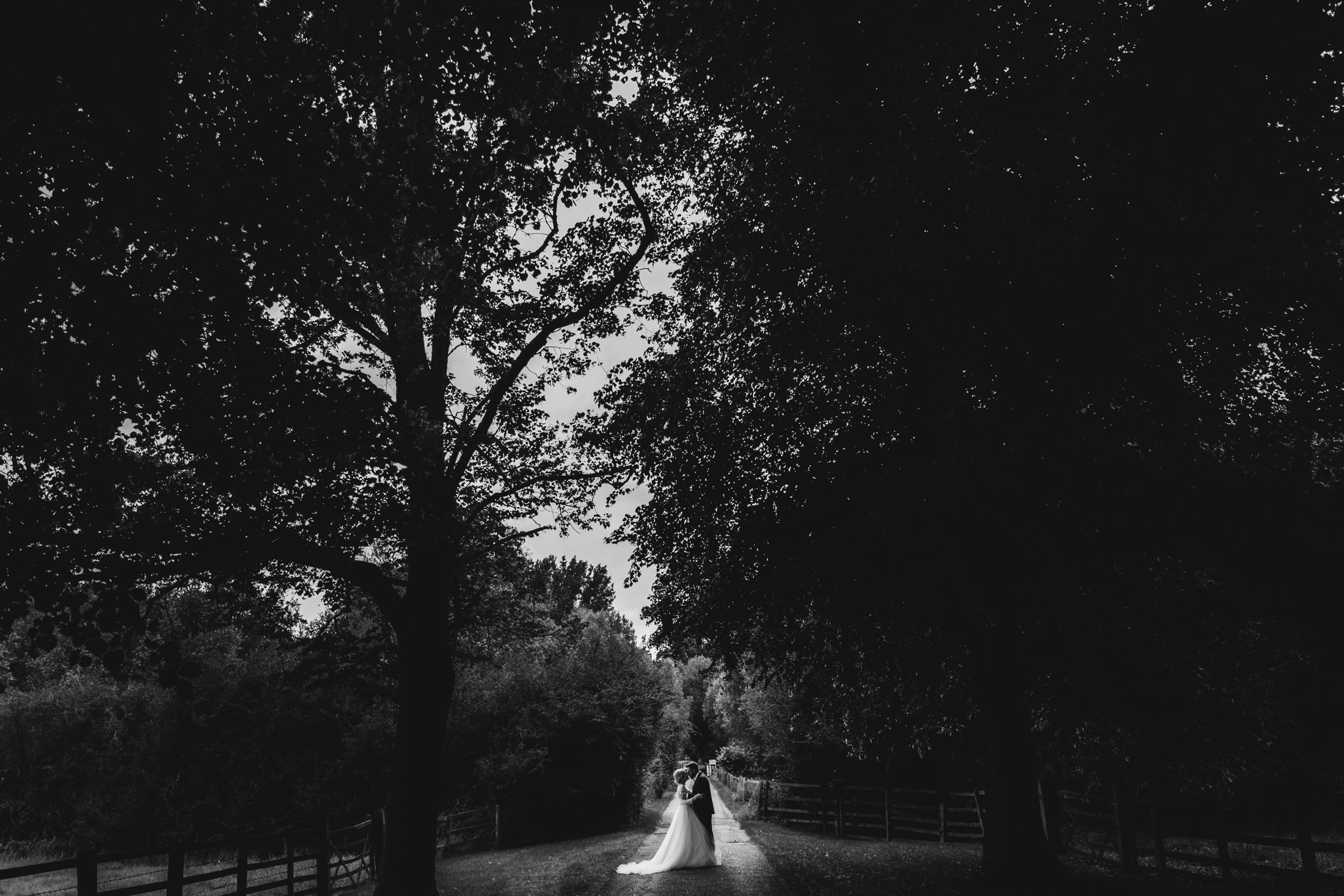 Bride and groom at Notley Abbey