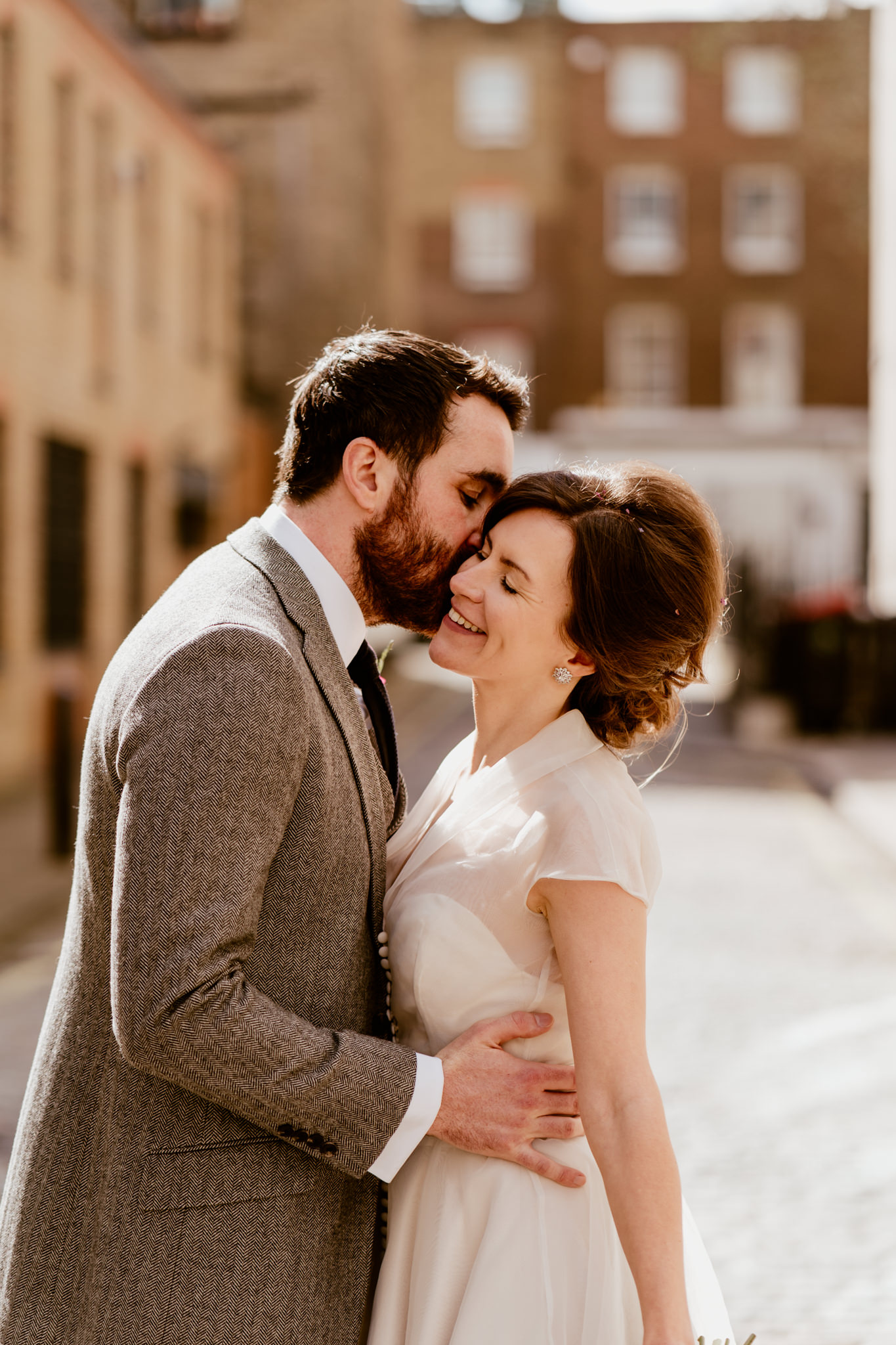 Sasha and Mike at Marylebone Town Hall wedding