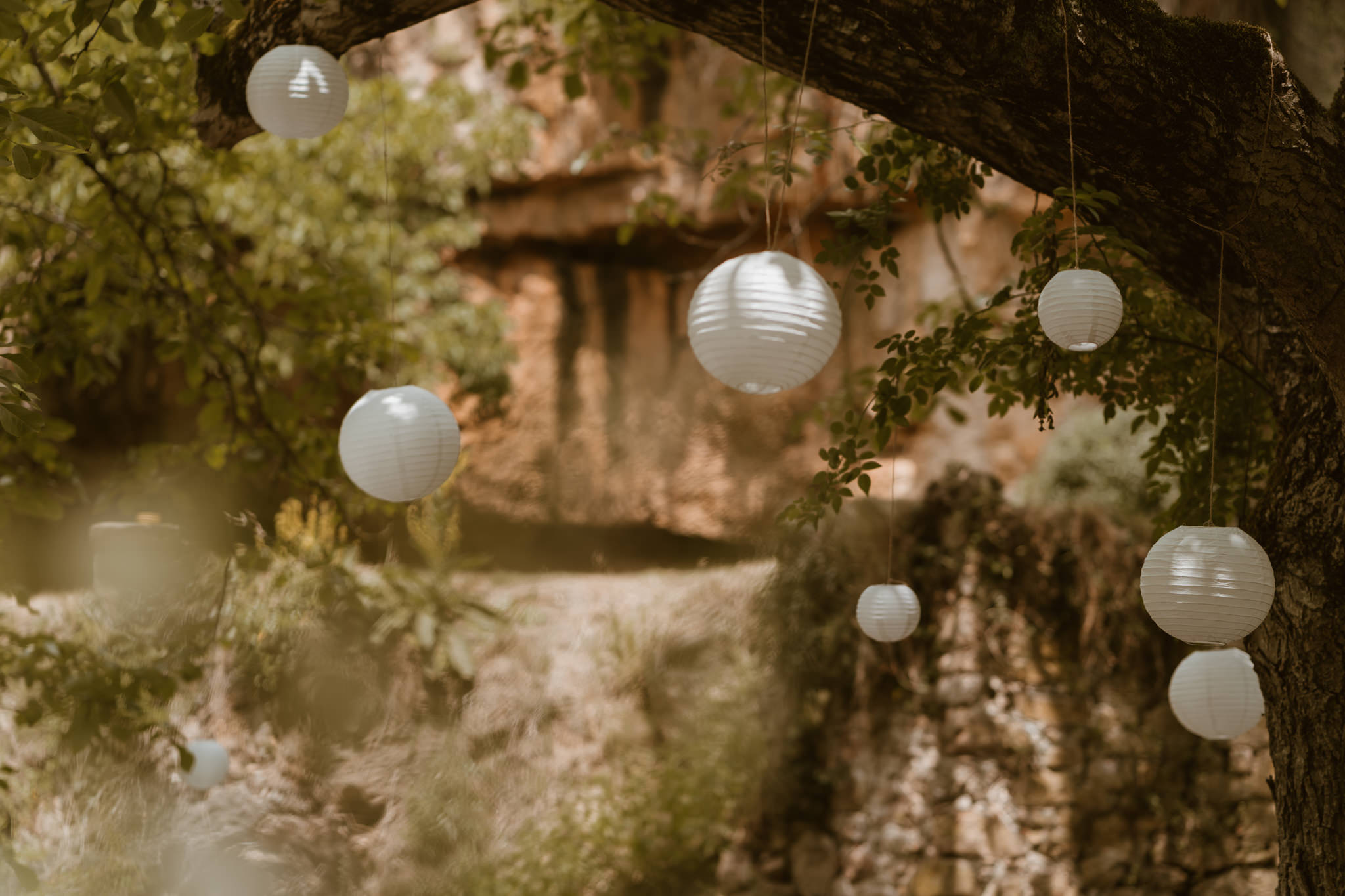 Delicate details at Chateau de Queille - destination wedding photographer