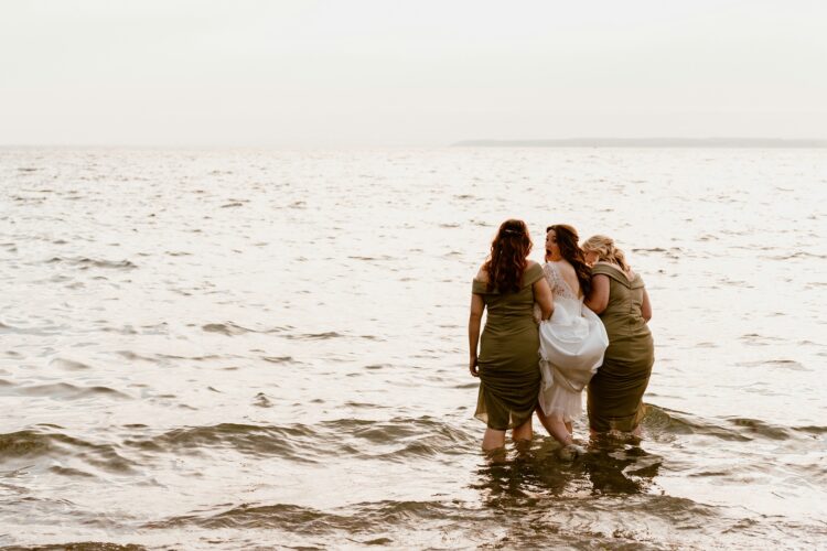 Get in the sea! Documentary Wedding Photography