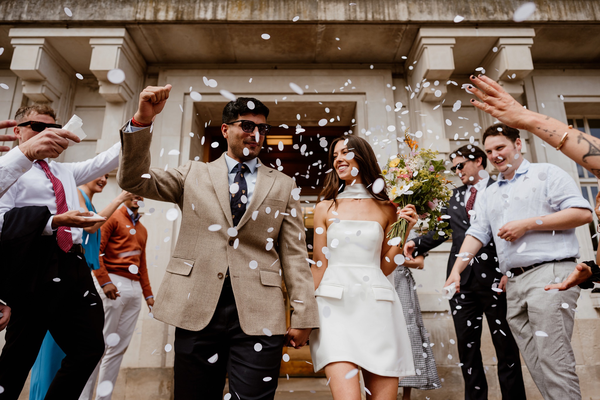 Capture your perfect confetti Moment on your wedding day